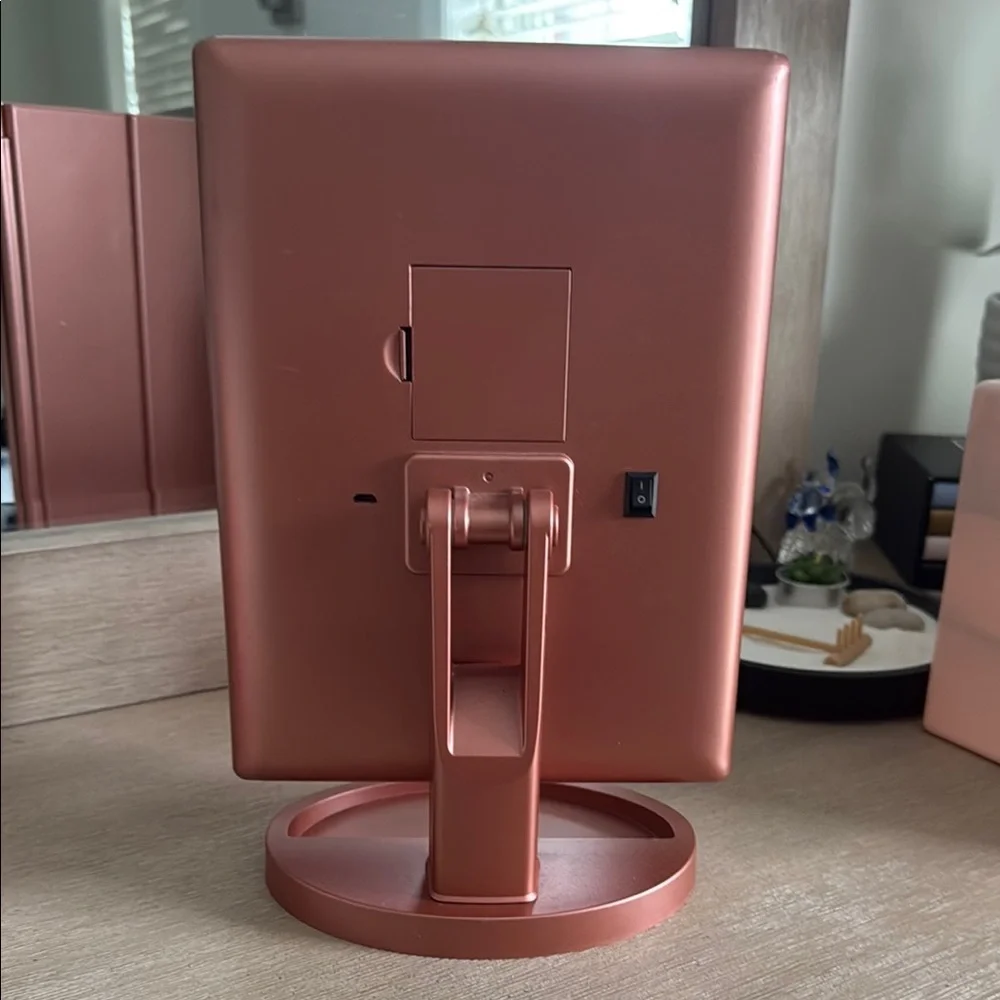 Tri-Fold Vanity Mirror with LED Lights - Pink